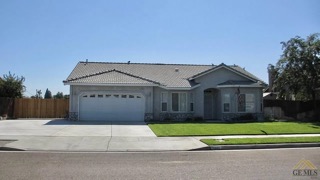 1246 Mission Dr, Lemoore, CA 93245